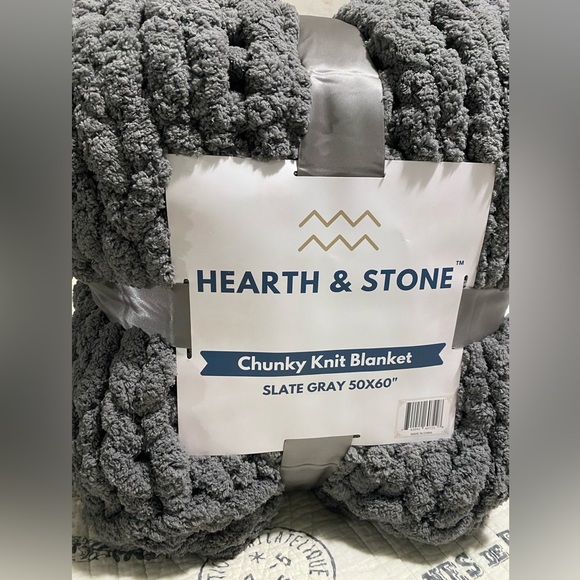 HEARTH & STONE Chunky Chenille Knit Blanket SLATE GRAY 50X60" NWT - Picture 1 of 6